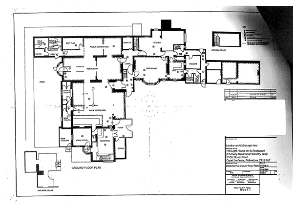 Lot: 12 - SUBSTANTIAL FREEHOLD PROPERTY ON 0.8 ACRES - RE-DEVELOPMENT POTENTIAL WITH SEA VIEWS - 